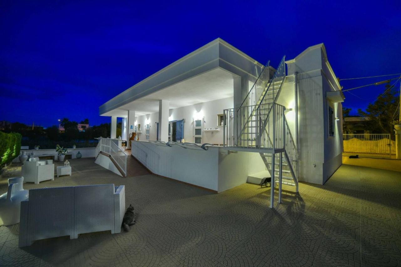 La Caletta Bed And Breakfast Торре-Санта-Сабина Экстерьер фото