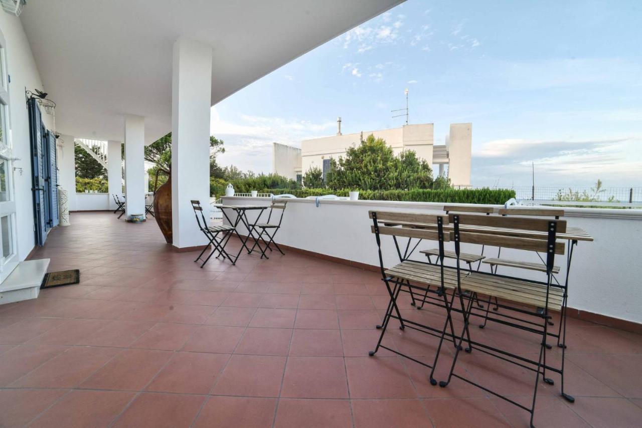 La Caletta Bed And Breakfast Торре-Санта-Сабина Экстерьер фото
