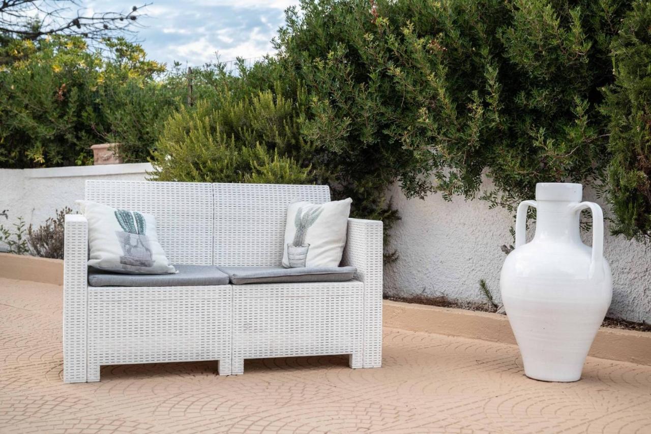 La Caletta Bed And Breakfast Торре-Санта-Сабина Экстерьер фото